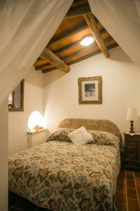 The bedroom area of our cottage to rent in Chianti, Il Forno