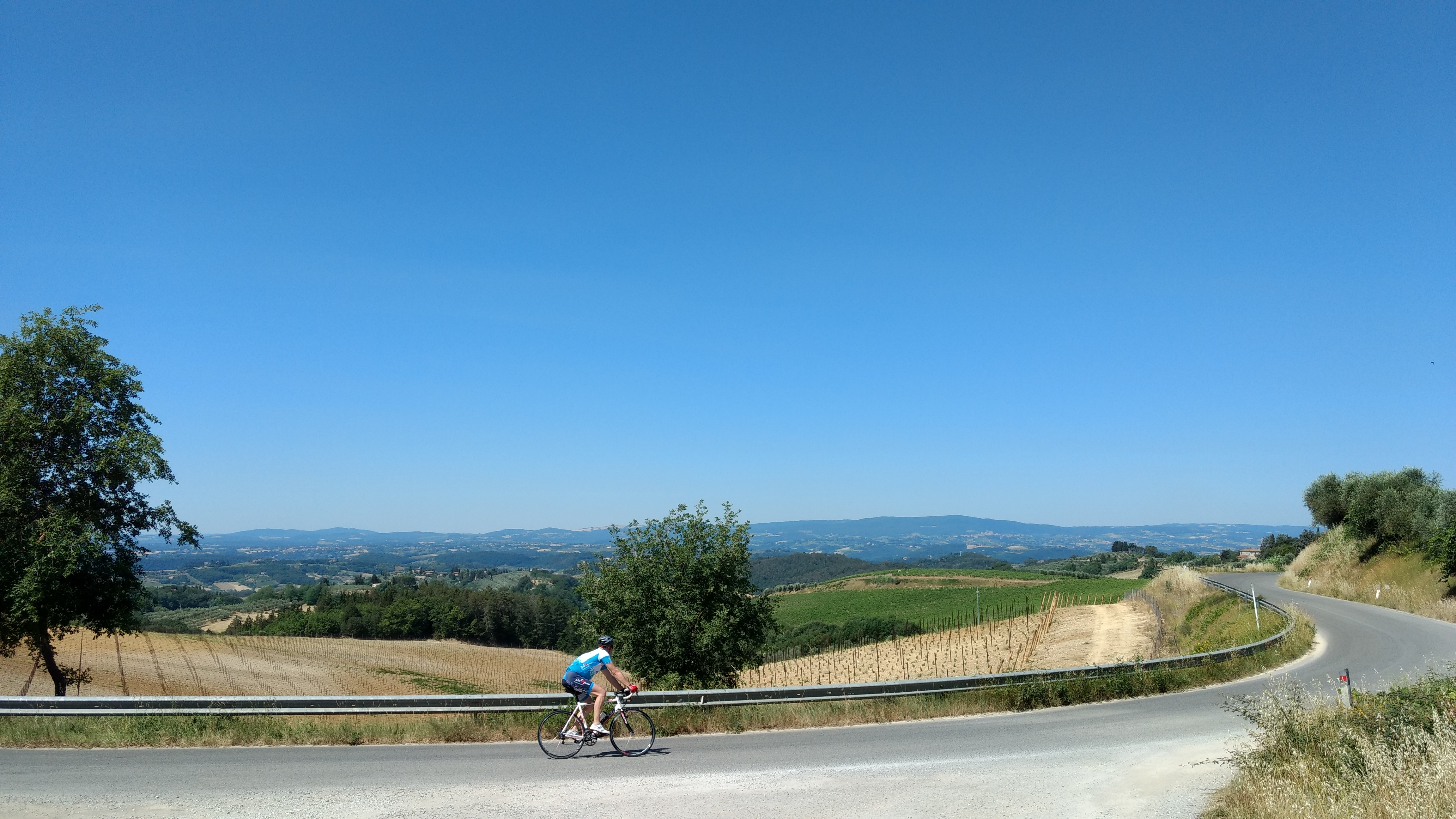 tuscany cycling hiking bike tours trekking chianti